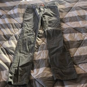 Boys gray skinny jeans. EUC!